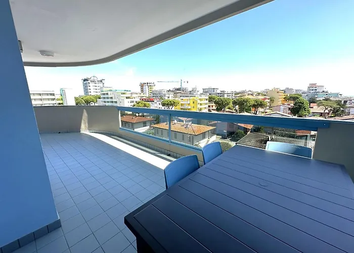 Flat With Terrace In 50m From The Sea