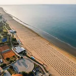 Flat With Terrace In 50m From The Sea 아파트 *