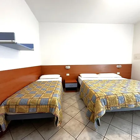 Flat With Terrace In 50m From The Sea